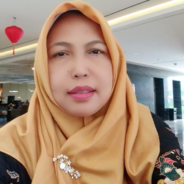 MENYIKAPI MOMEN DEMO TOLAK RUU PILKADA DI GEDUNG DPR RI DARI ASPEK CITRA NEGARA HUKUM